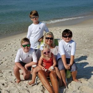 Meet your Posher, Shelly